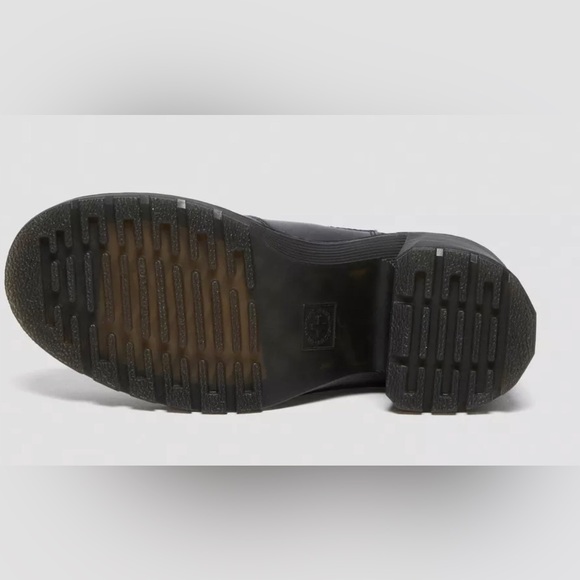 NWT Dr. Marten Spence Leather Flared Heel Chelsea Boots - Picture 9 of 15